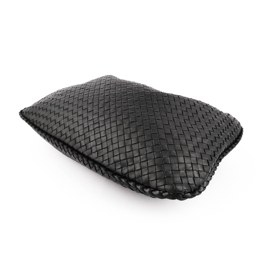 Bottega Veneta Medium Veneta Hobo Bag in Intrecciato Nappa