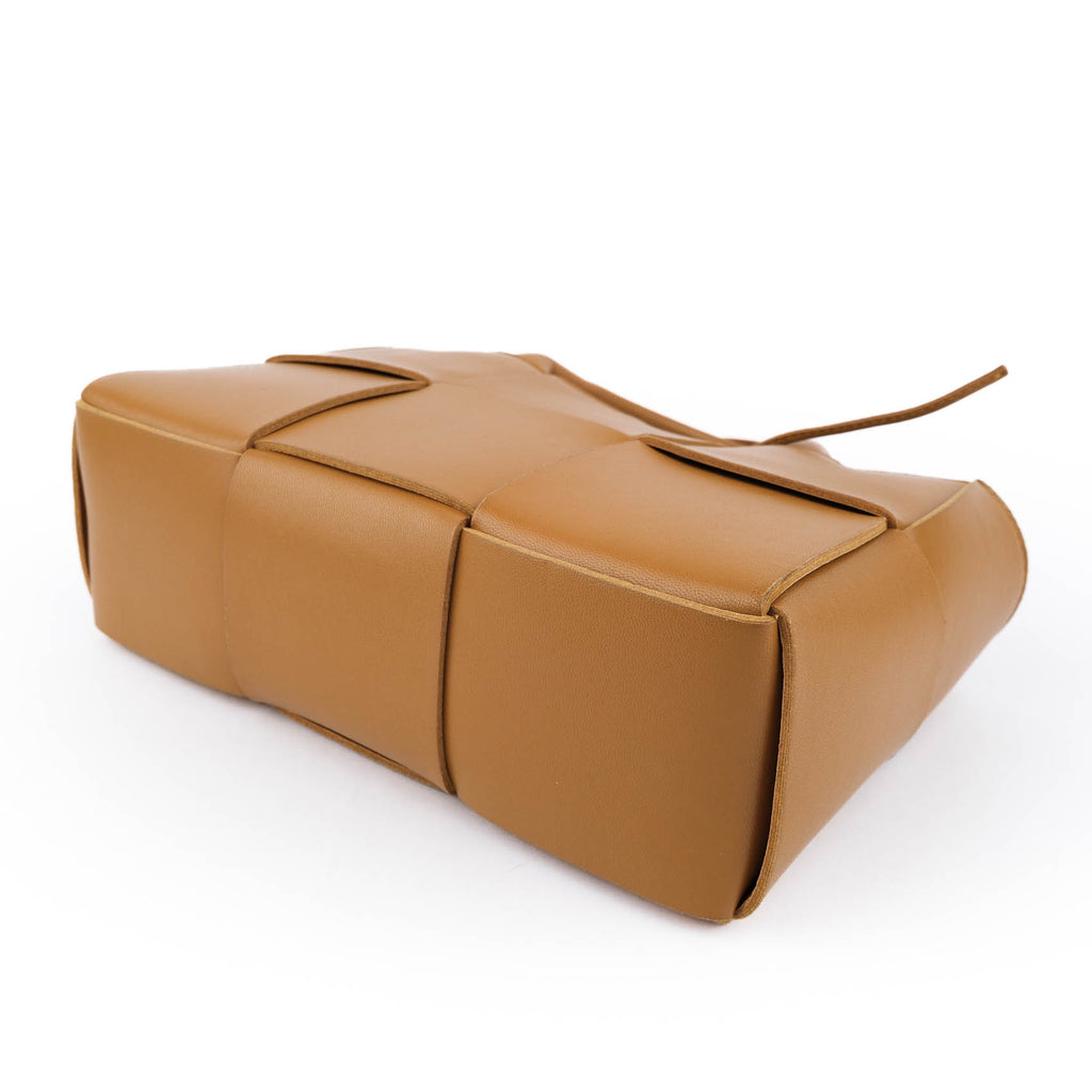 Bottega Veneta Small Arco Tote in Saffron