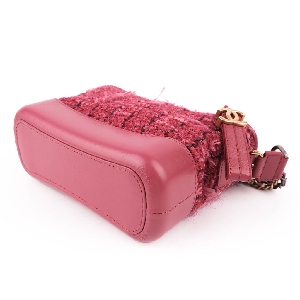 Chanel Gabrielle Small Hobo Bag A91810 Pink Tweed Calfskin Leather Mixed Hardware CC Logo Crossbody Chain Shoulder