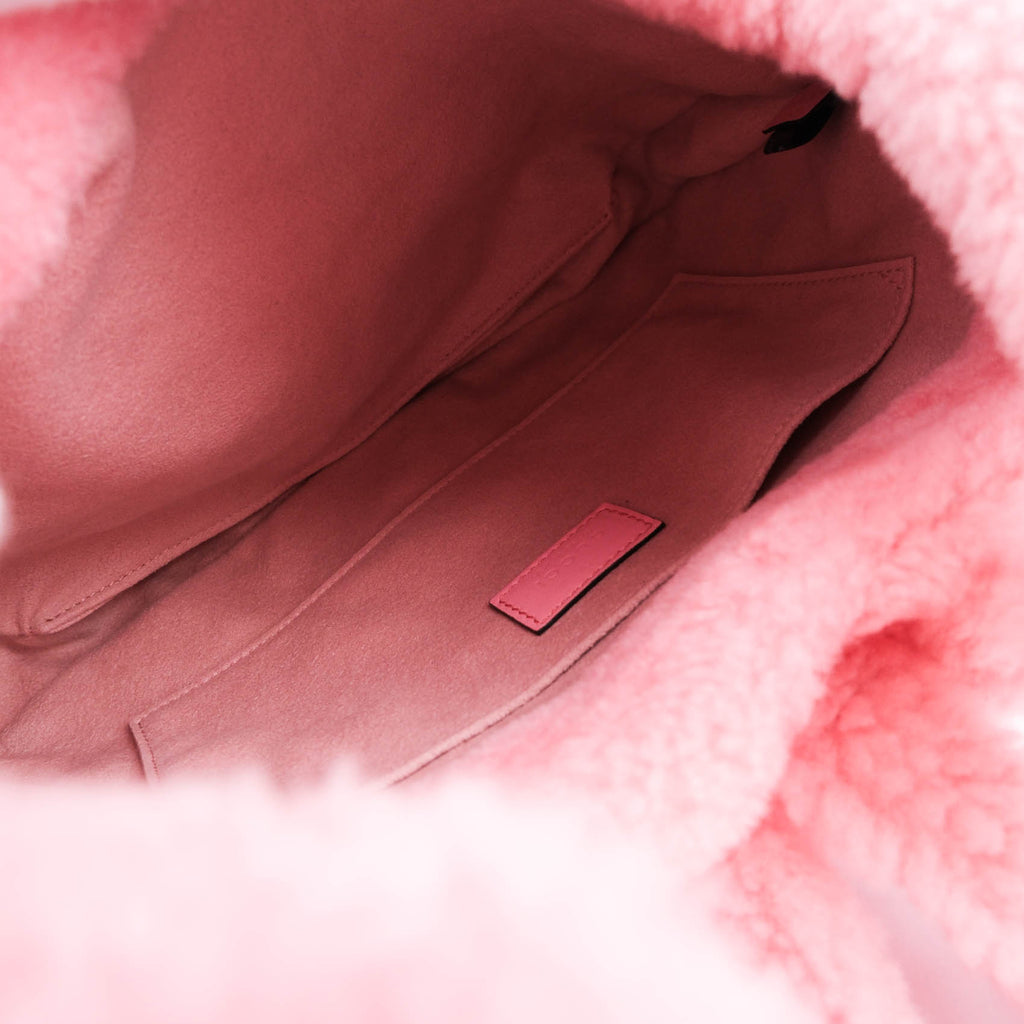 Gucci Jackie 1961 shoulder bag in pink shearling