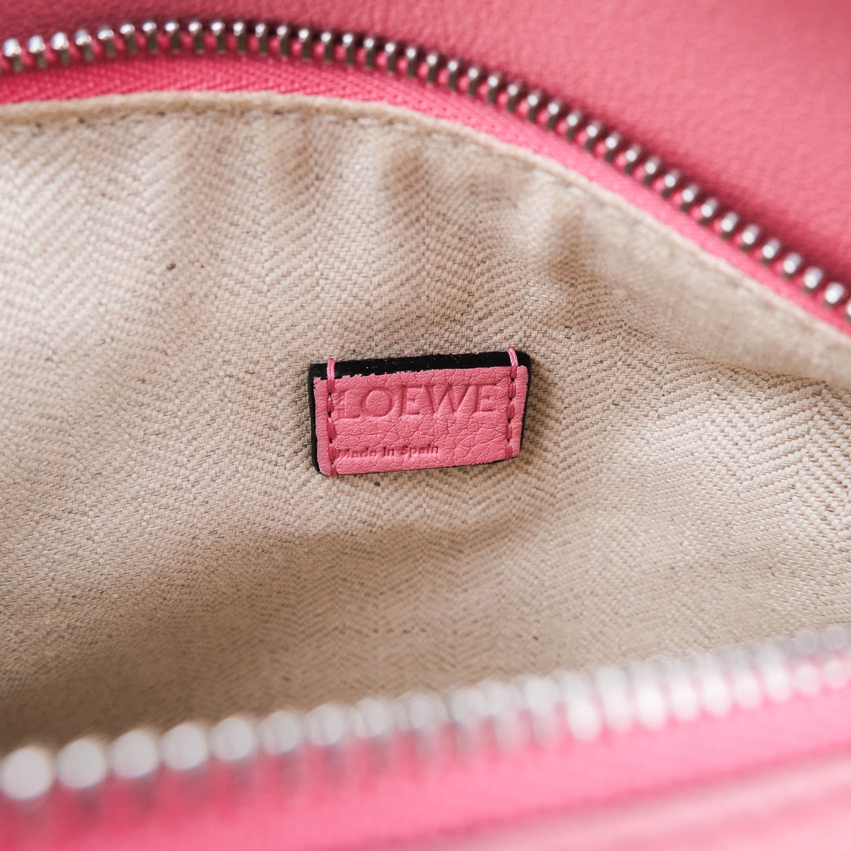 LOEWE Mini Puzzle Bag in Classic Calfskin - Pink
