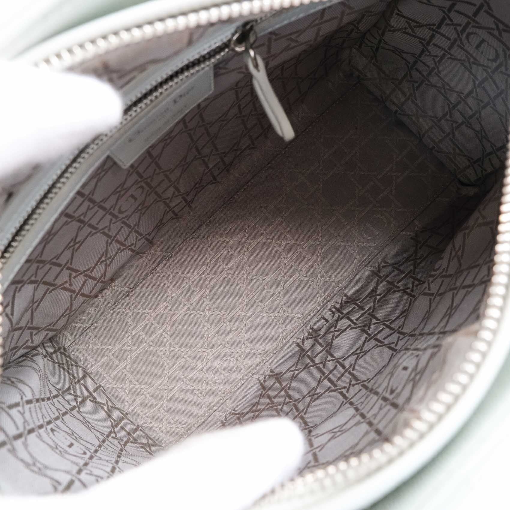 Christian Dior Lady Dior Medium Bag Cannage Lambskin Light Green Leather