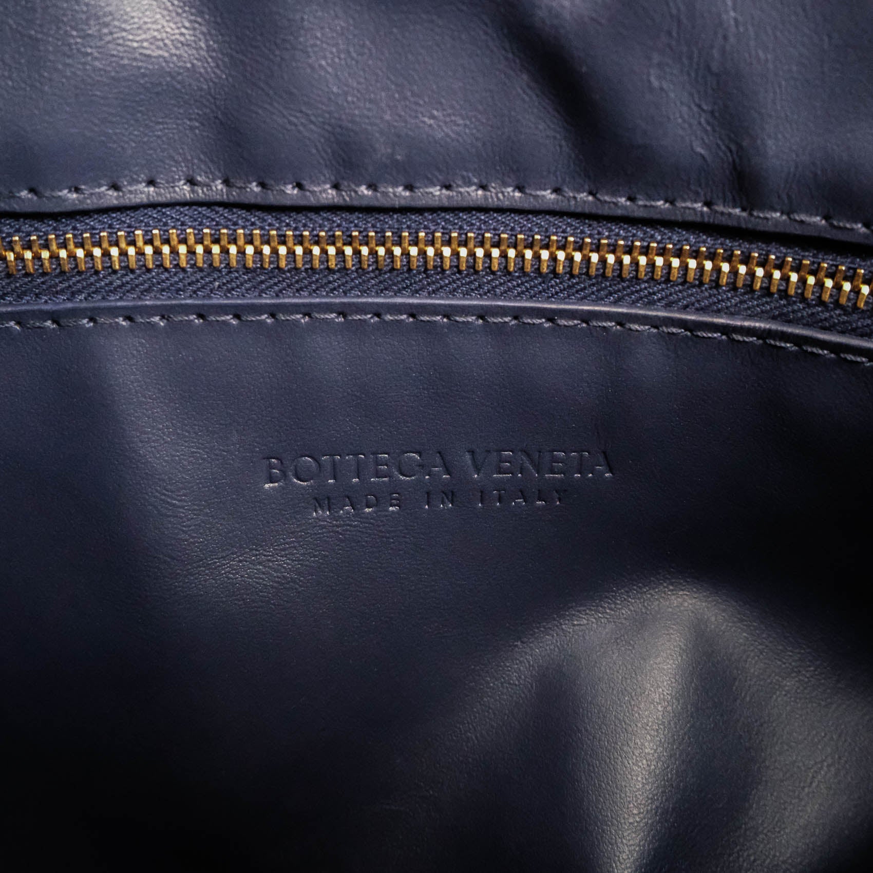 Bottega Veneta Medium Hop Intrecciato Leather Hobo Bag - Navy