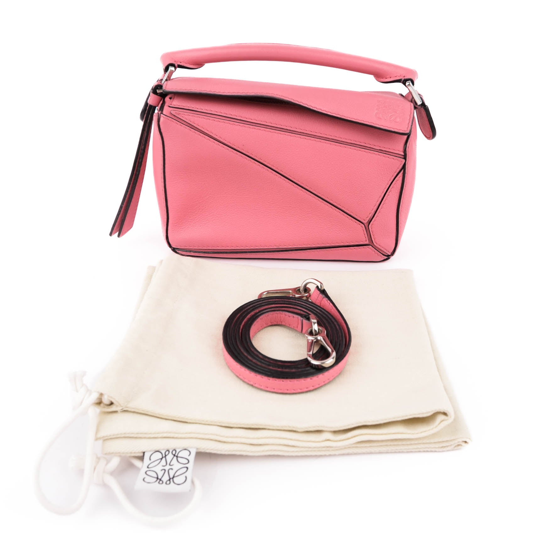LOEWE Mini Puzzle Bag in Classic Calfskin - Pink