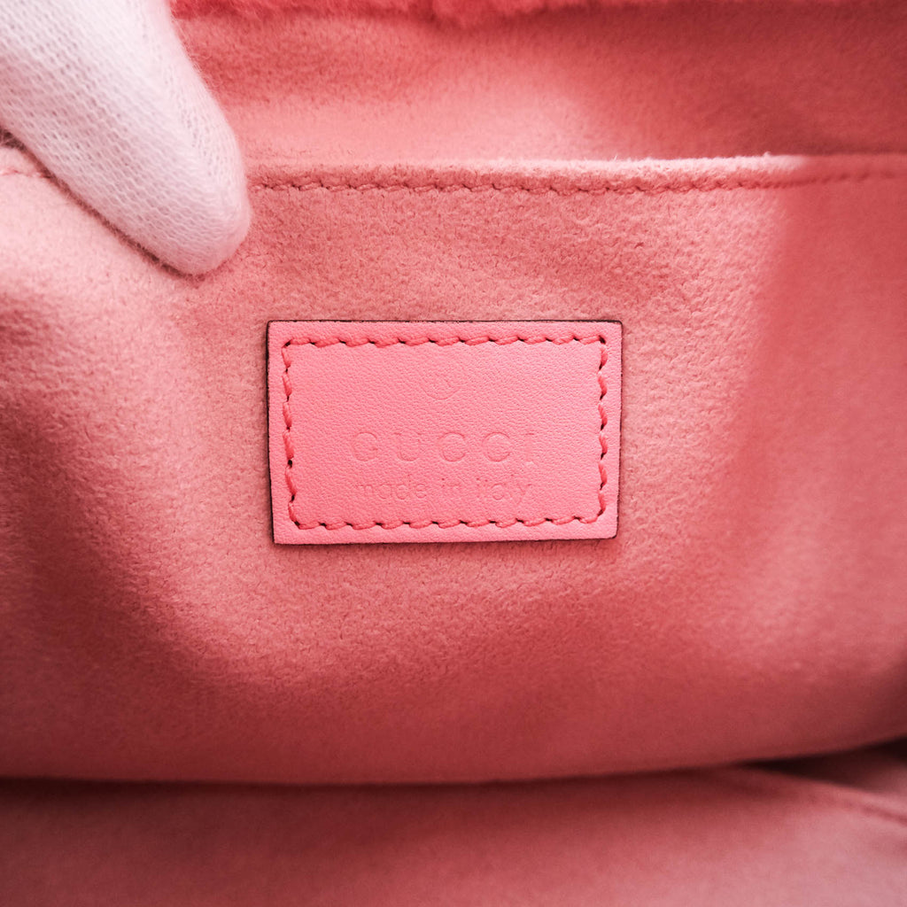 Gucci Jackie 1961 shoulder bag in pink shearling