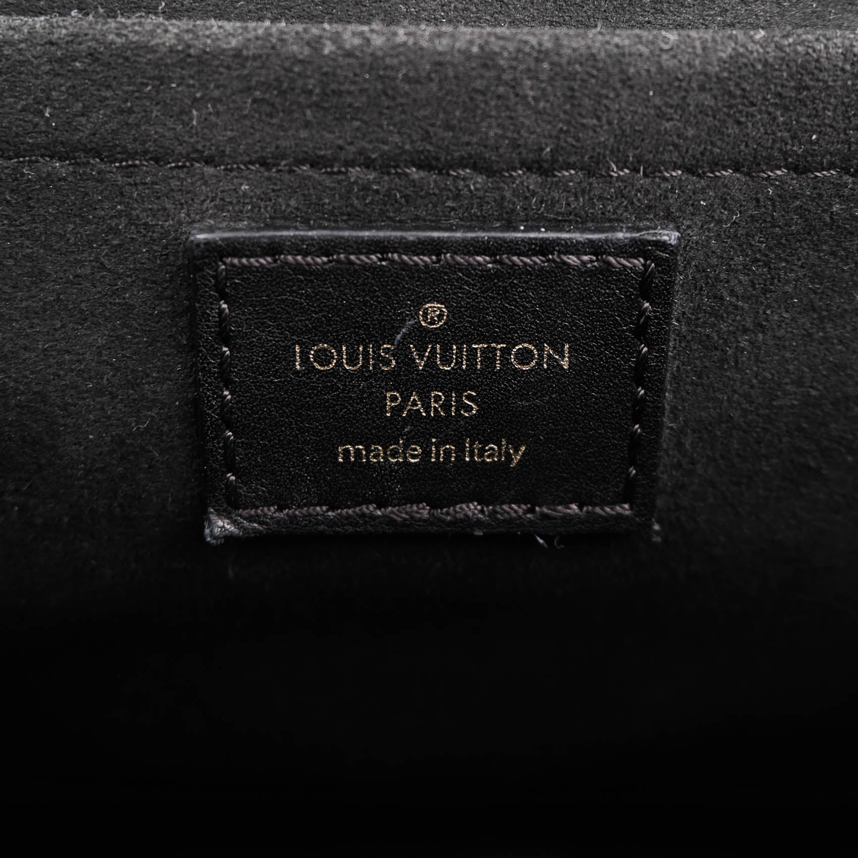 Louis Vuitton New Wave Chain Bag MM M52564 Patch