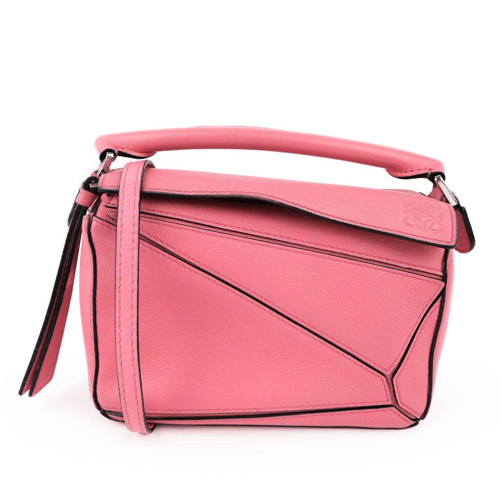 LOEWE Mini Puzzle Bag in Classic Calfskin - Pink