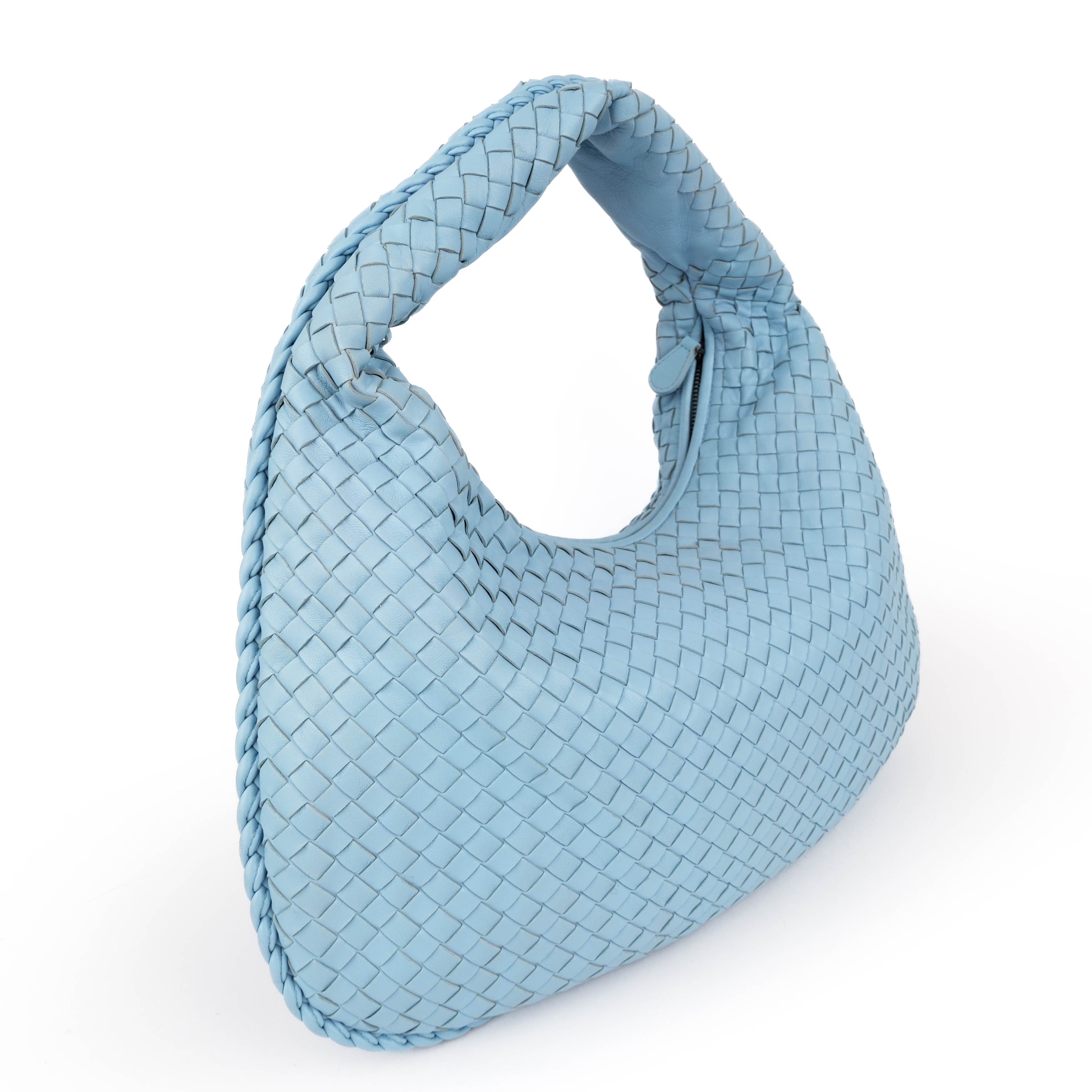 Bottega Veneta Medium Veneta Hobo Bag in Intrecciato Nappa leather