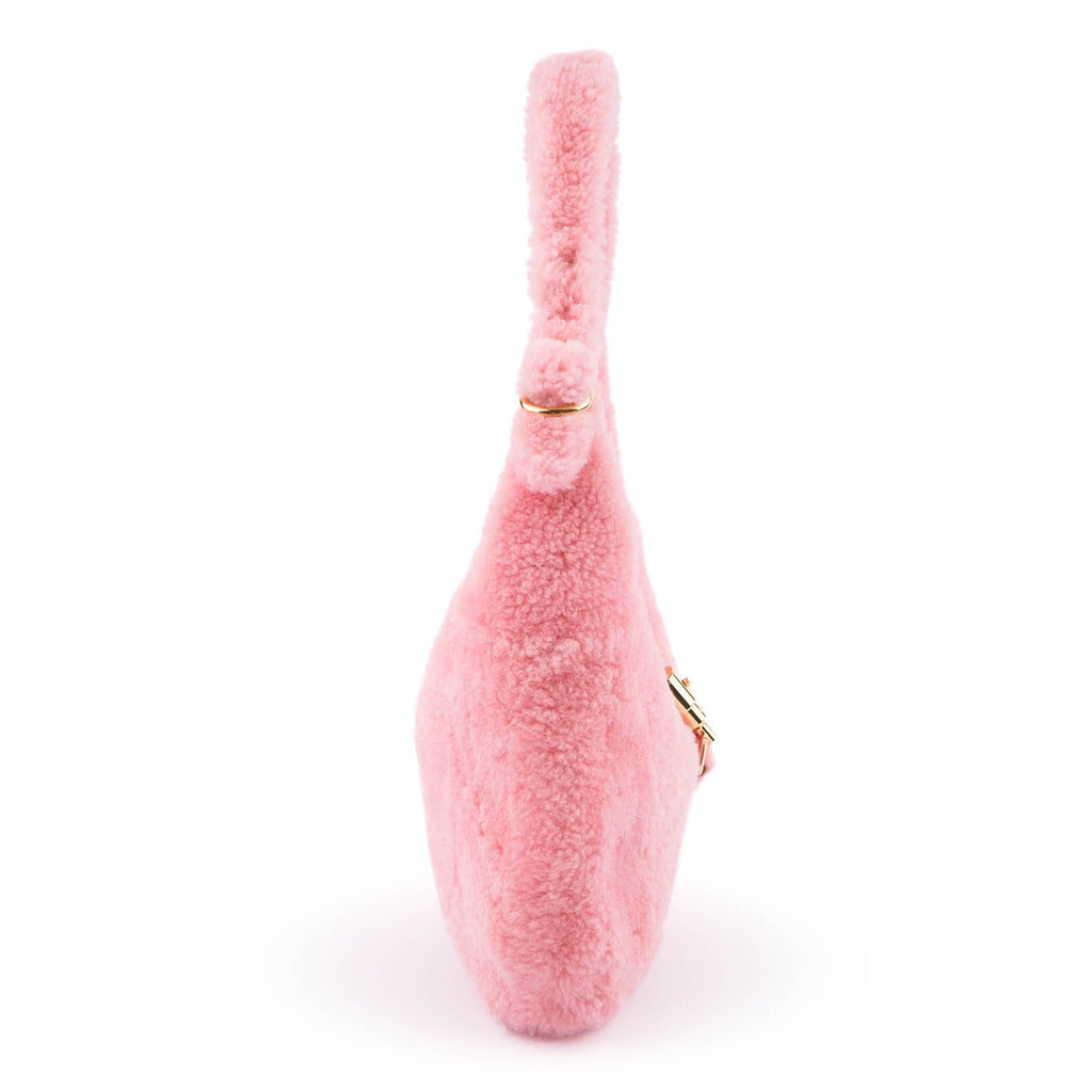 Gucci Jackie 1961 shoulder bag in pink shearling