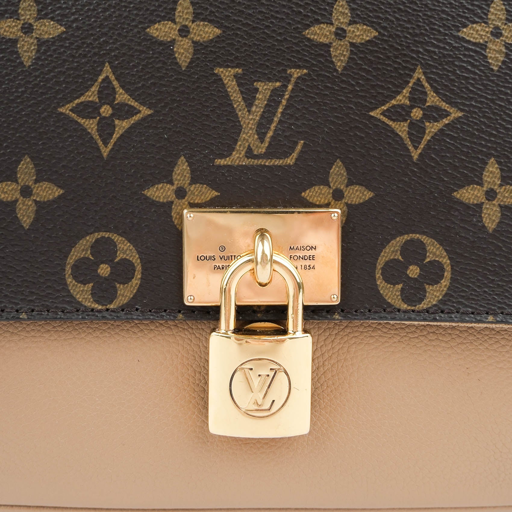 Louis Vuitton Marignan Messenger Bag Monogram Canvas Sesame Leather M44259 2-Way
