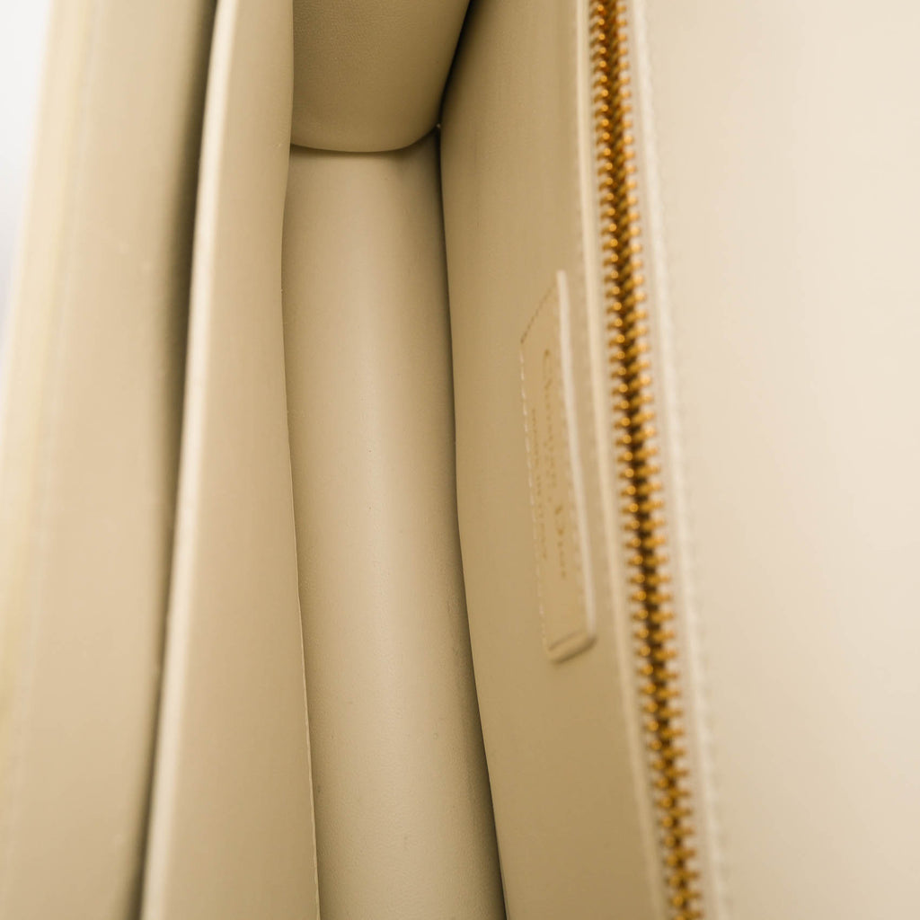 Christian Dior 30 Montaigne Leather Shoulder Bag