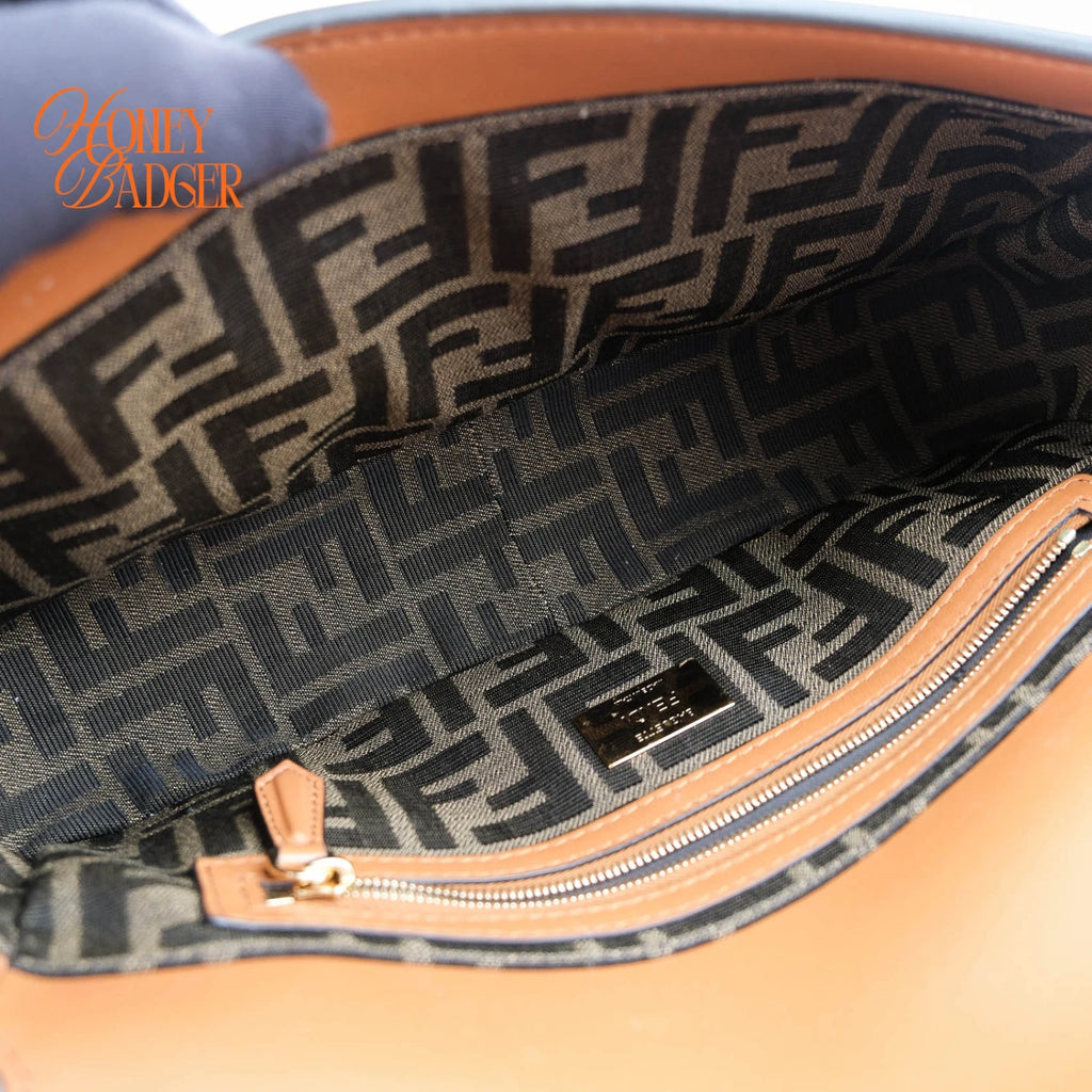 Fendi Multi-Pocket Baguette Smooth Leather Camel Rank A