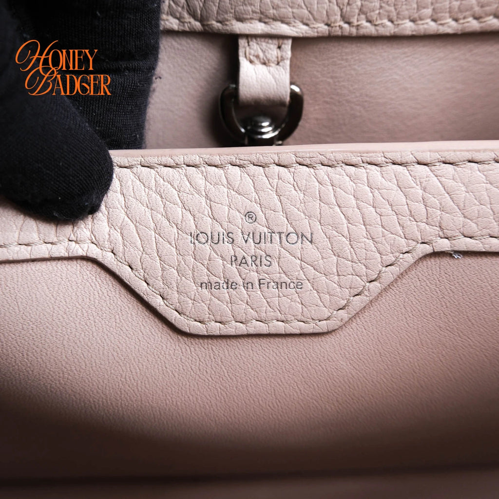 Louis Vuitton Capucines BB Leather Black Rank A