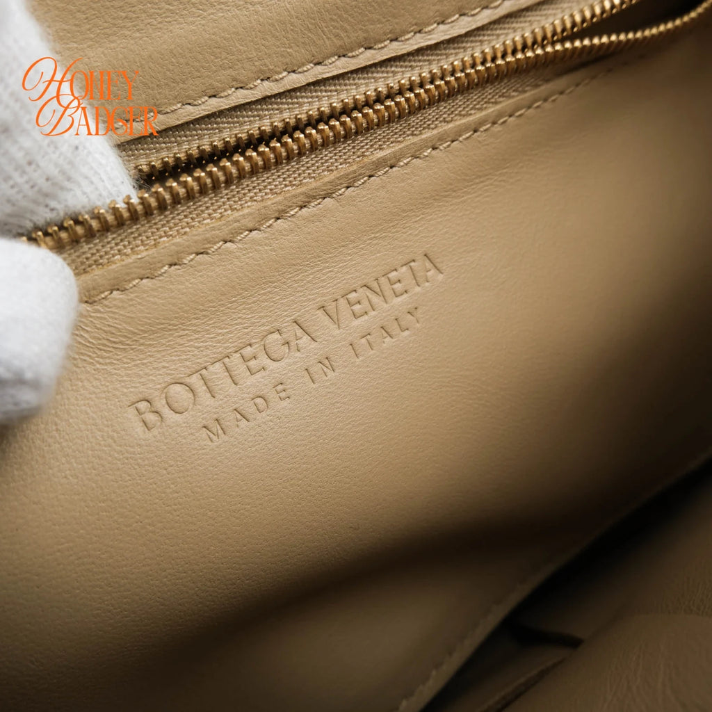 Bottega Veneta Cassette Maxi Intrecciato Leather Shoulder Bag Brown