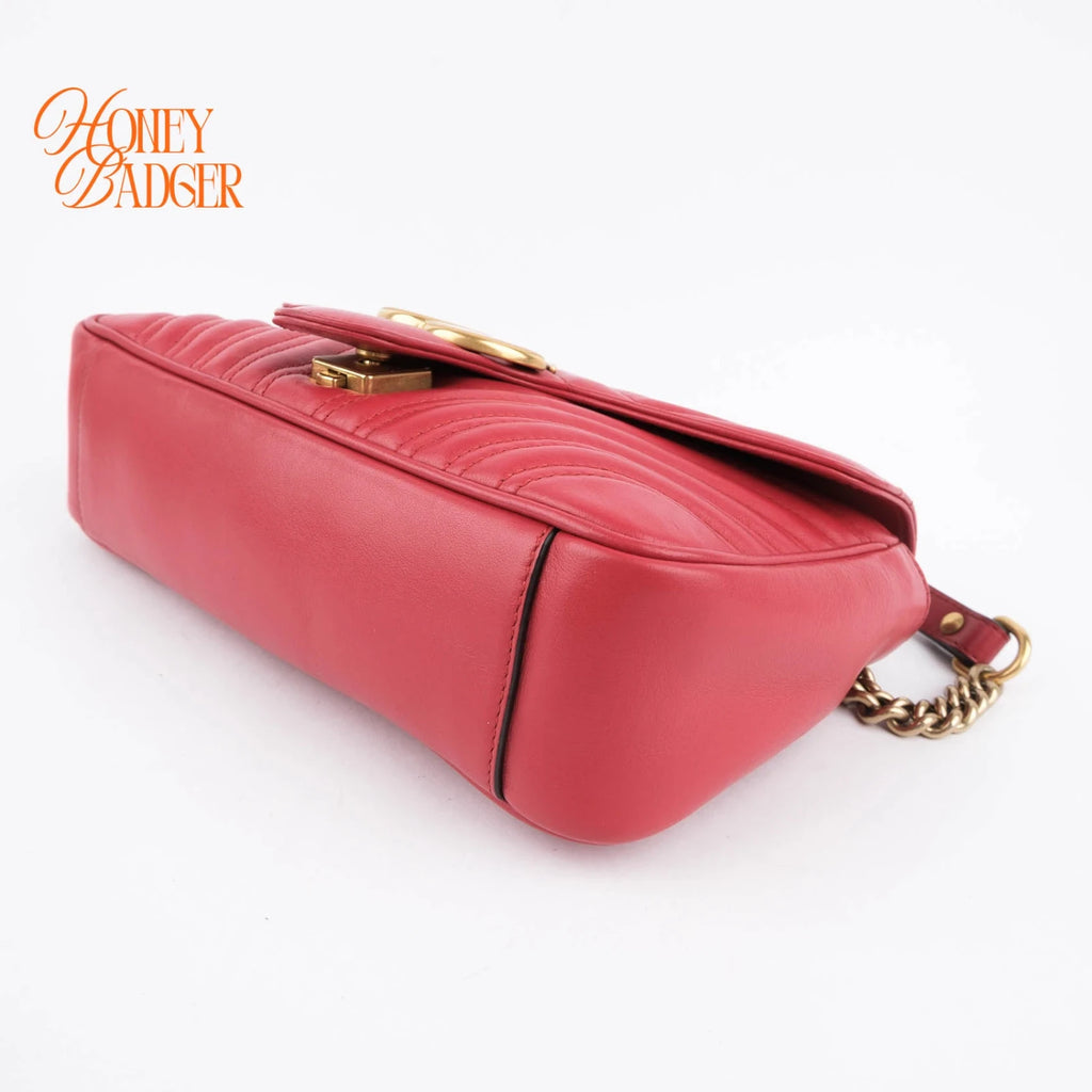 Gucci GG Marmont 26 in red leather, Grade A condition.