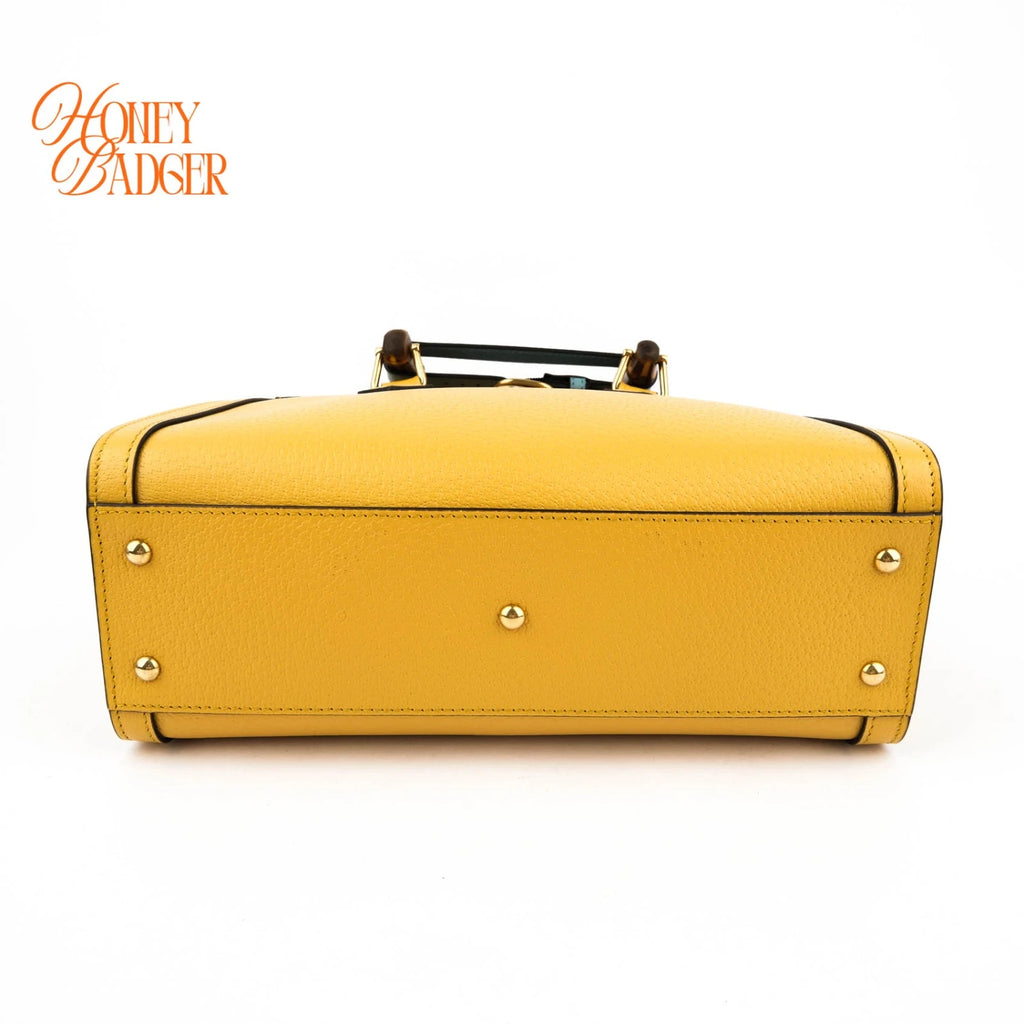Gucci Diana Small Leather Yellow Rank S