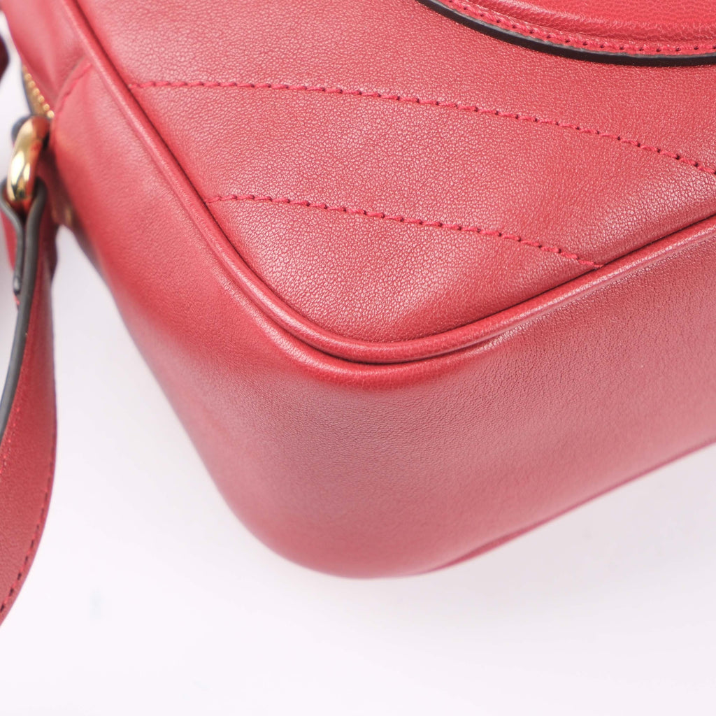 Gucci Soho Disco Small Shoulder Bag Grained Leather Red Gold Hardware