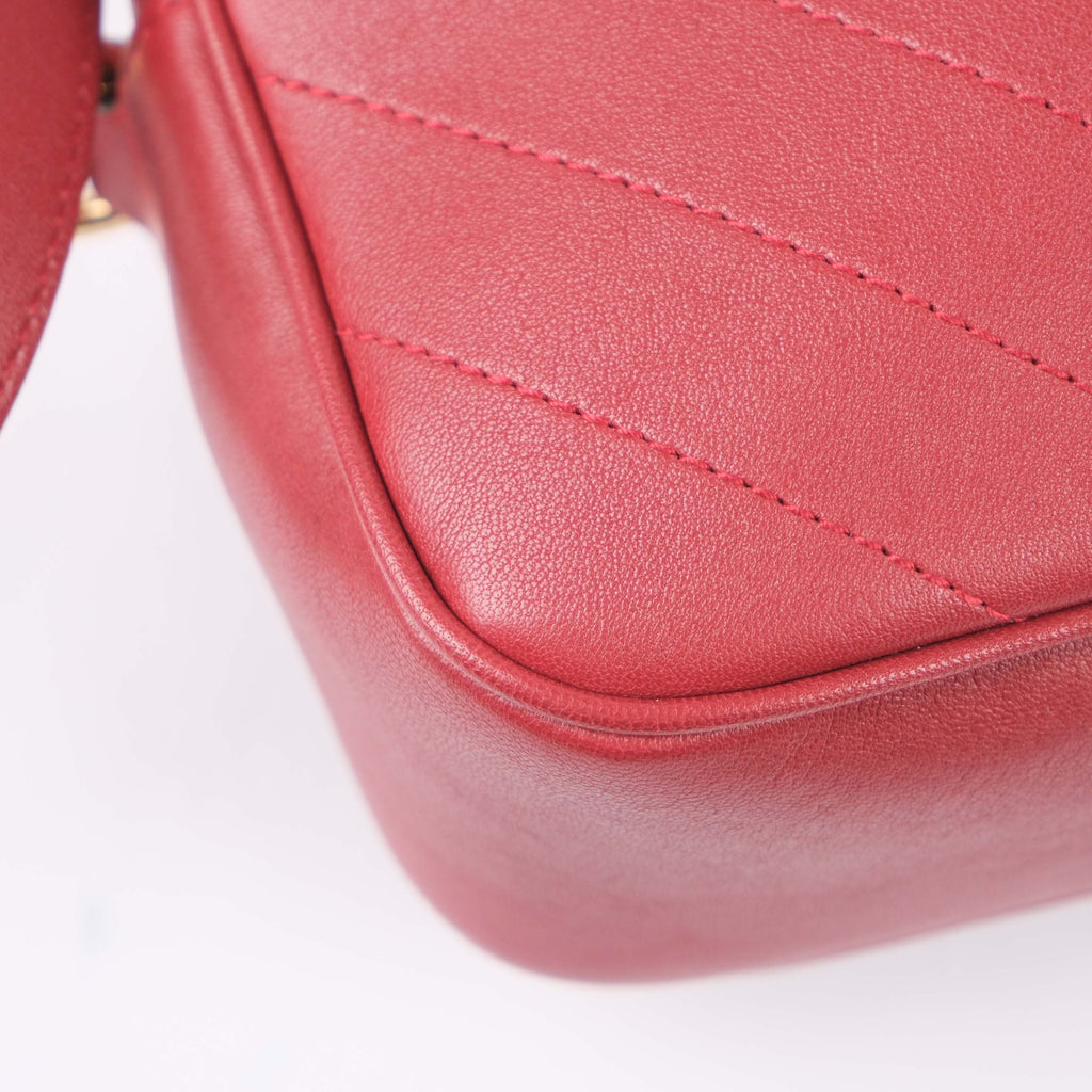 Gucci Soho Disco Small Shoulder Bag Grained Leather Red Gold Hardware