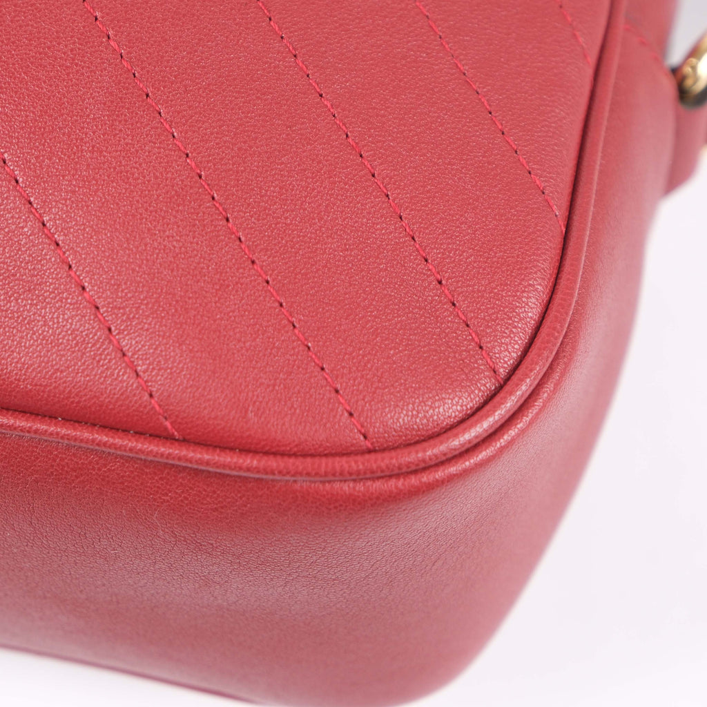 Gucci Soho Disco Small Shoulder Bag Grained Leather Red Gold Hardware