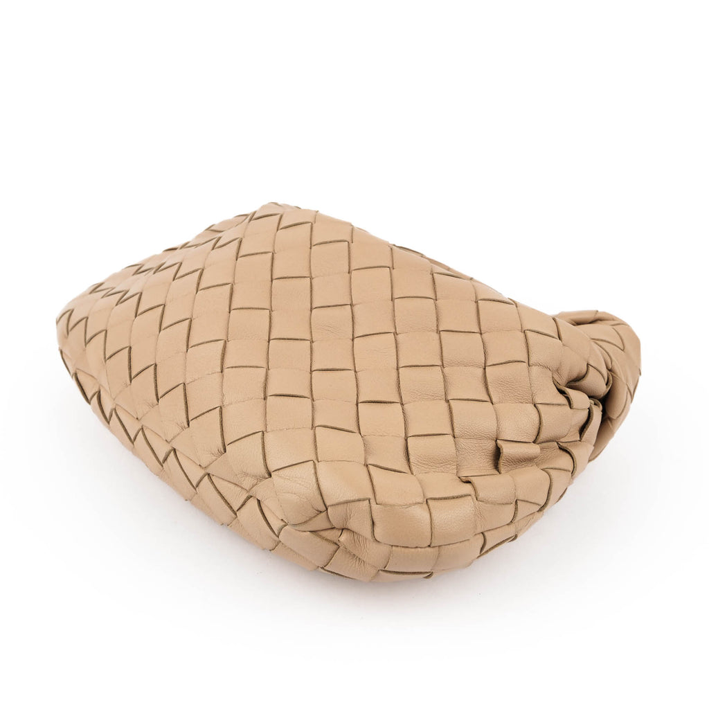 Bottega Veneta Small Jodie Leather Handbag in Beige.