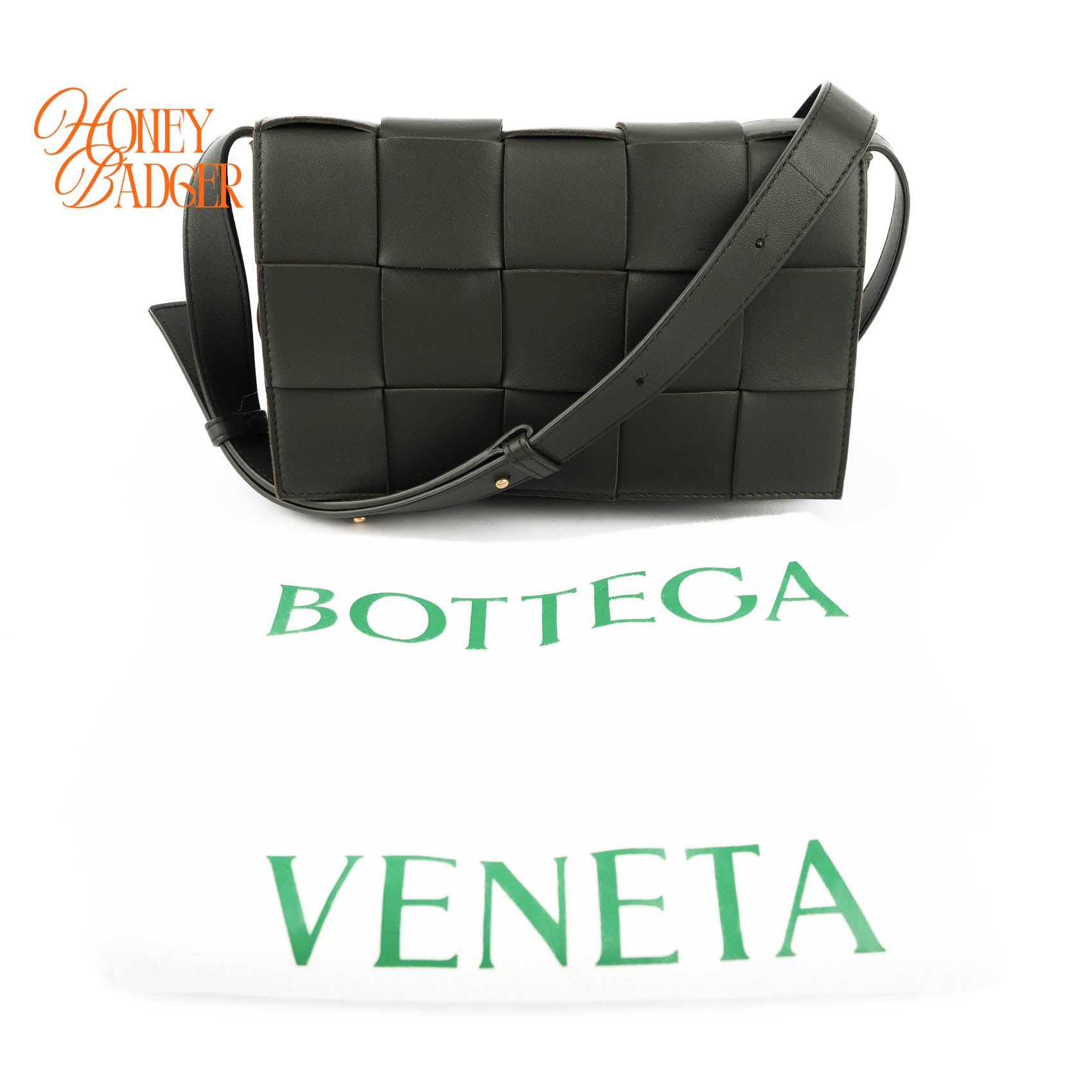 Bottega Veneta Cassette Shoulder Bag Dark Green Maxi Intrecciato Leather Gold Hardware