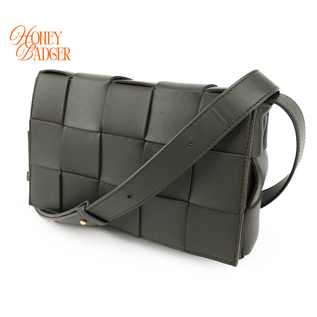 Bottega Veneta Cassette Shoulder Bag Dark Green Maxi Intrecciato Leather Gold Hardware